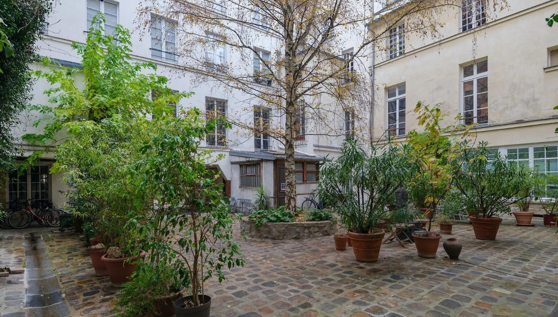 Paris Marais Bouquet Residence 0*,